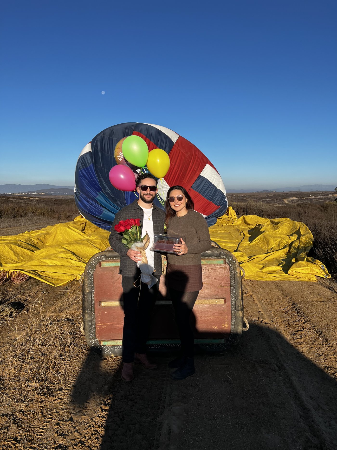 Couple celebrating an anniversary on a PathFinder hot air balloon flight